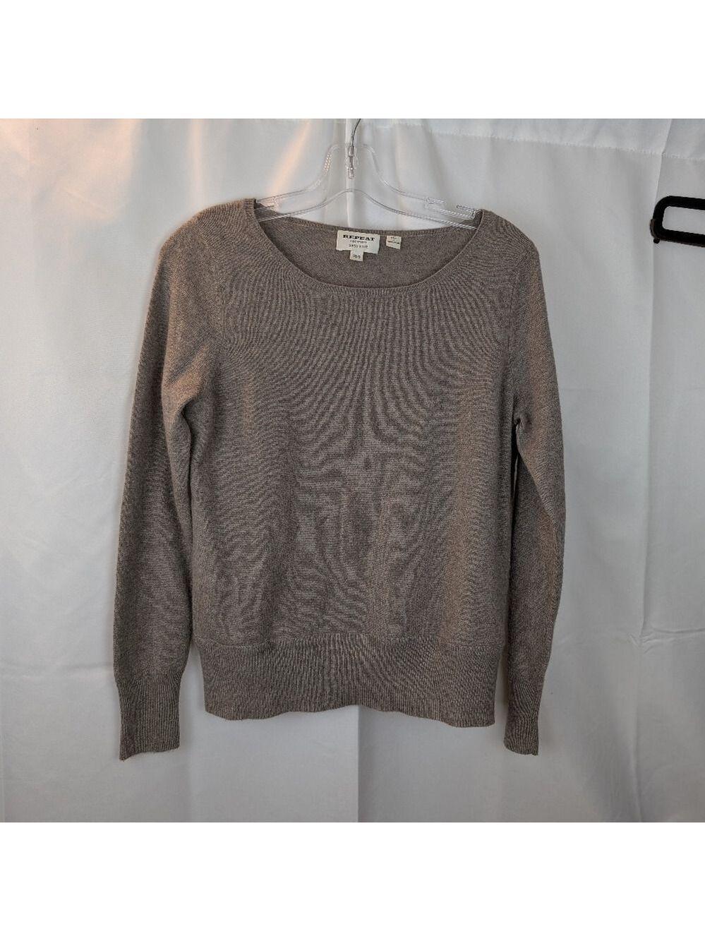 Repeat cashmere sweater size S in VGUC